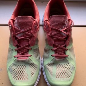 On Cloud Cloudflow women’s 6